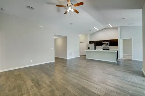 1057 SW Dartmouth Avenue Port Saint Lucie FL 34953