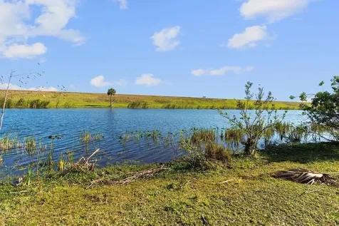 1493 Hunter Road Okeechobee FL 34974