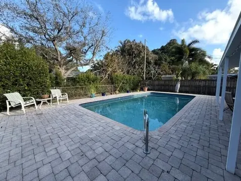 394 Evergreen Avenue Tequesta FL 33469