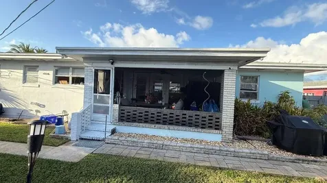 147 E 28th Street Riviera Beach FL 33404
