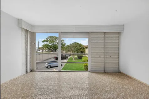 2134 Ne 36th Street Lighthouse Point FL 33064