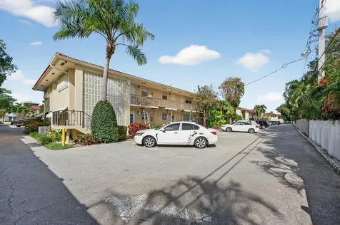 2134 Ne 36th Street Lighthouse Point FL 33064