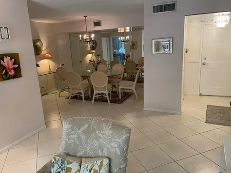 3400 N. Ocean 204 Drive Riviera Beach FL 33404