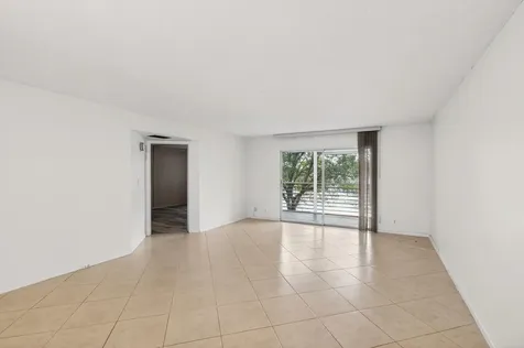 1704 Andros Isle(s) Coconut Creek FL 33066