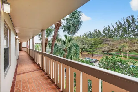 1704 Andros Isle(s) Coconut Creek FL 33066