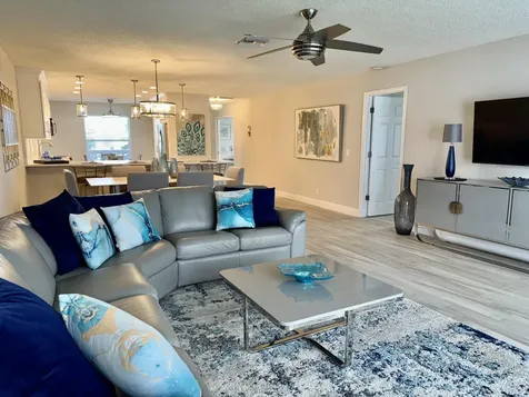 1260 Nw 20th Avenue Delray Beach FL 33445