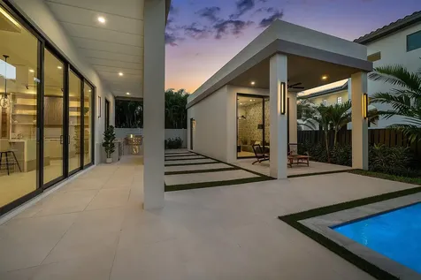 299 Ne 7th Street Boca Raton FL 33432