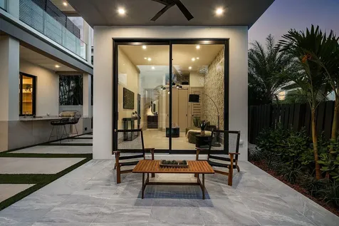299 Ne 7th Street Boca Raton FL 33432