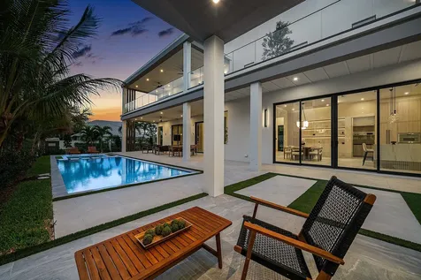 299 Ne 7th Street Boca Raton FL 33432