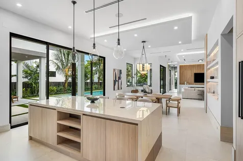 299 Ne 7th Street Boca Raton FL 33432
