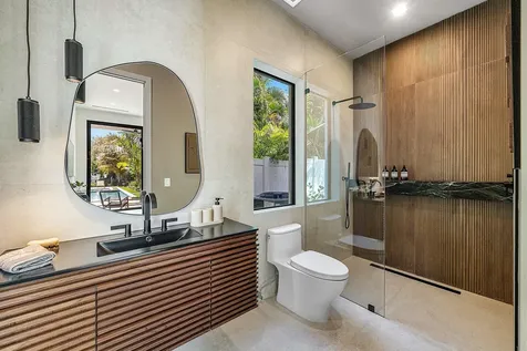 299 Ne 7th Street Boca Raton FL 33432