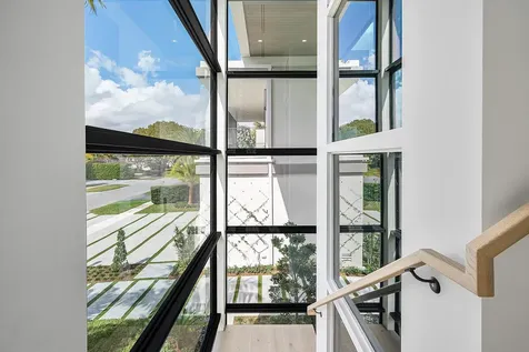 299 Ne 7th Street Boca Raton FL 33432