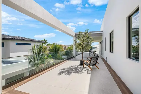 299 Ne 7th Street Boca Raton FL 33432