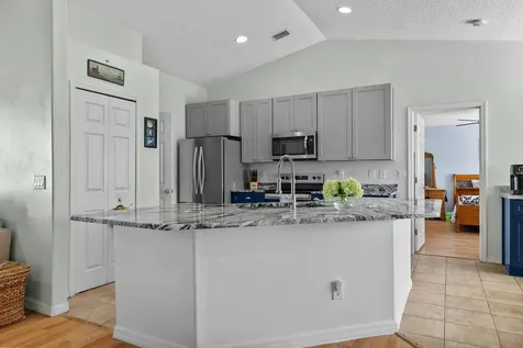 672 Sw Paar Drive Port Saint Lucie FL 34953