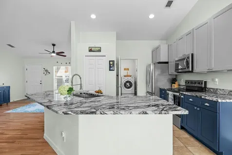 672 Sw Paar Drive Port Saint Lucie FL 34953
