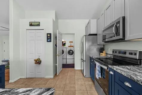 672 Sw Paar Drive Port Saint Lucie FL 34953