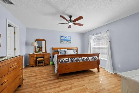 672 Sw Paar Drive Port Saint Lucie FL 34953