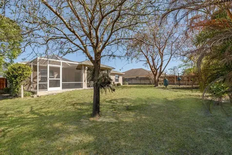 672 Sw Paar Drive Port Saint Lucie FL 34953