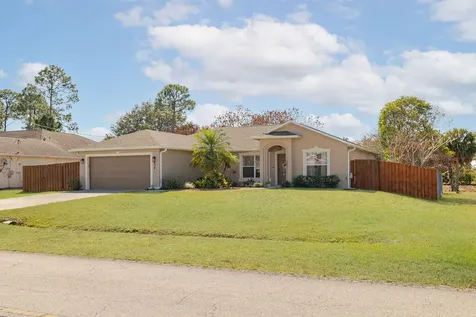 672 Sw Paar Drive Port Saint Lucie FL 34953