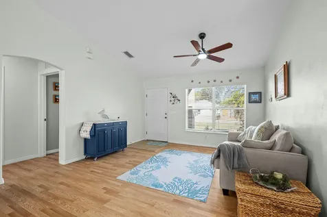 672 Sw Paar Drive Port Saint Lucie FL 34953