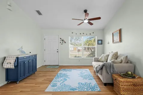 672 Sw Paar Drive Port Saint Lucie FL 34953
