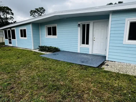 360 Barraclough Street Fort Pierce FL 34982