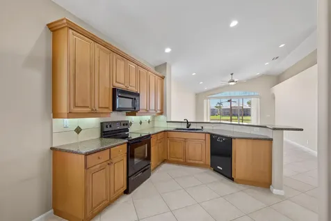 7086 Del Corso Lane Delray Beach FL 33446