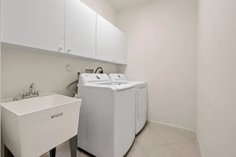 7086 Del Corso Lane Delray Beach FL 33446