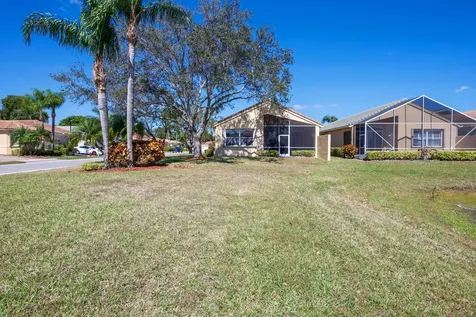 7086 Del Corso Lane Delray Beach FL 33446