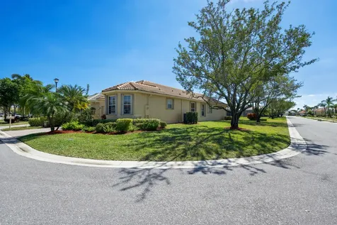 7086 Del Corso Lane Delray Beach FL 33446