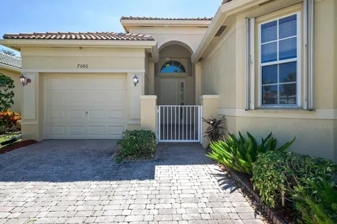 7086 Del Corso Lane Delray Beach FL 33446