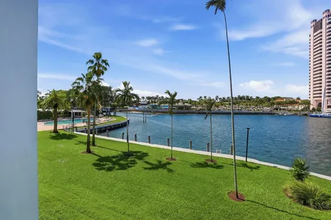 701 E Camino Real Boca Raton FL 33432