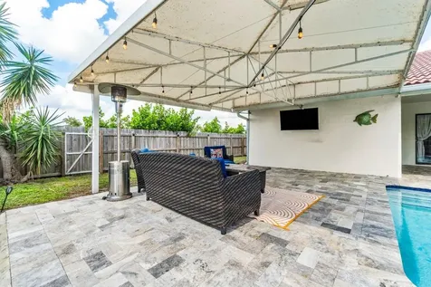 1352 Wyndcliff Drive Wellington FL 33414