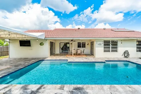 1352 Wyndcliff Drive Wellington FL 33414