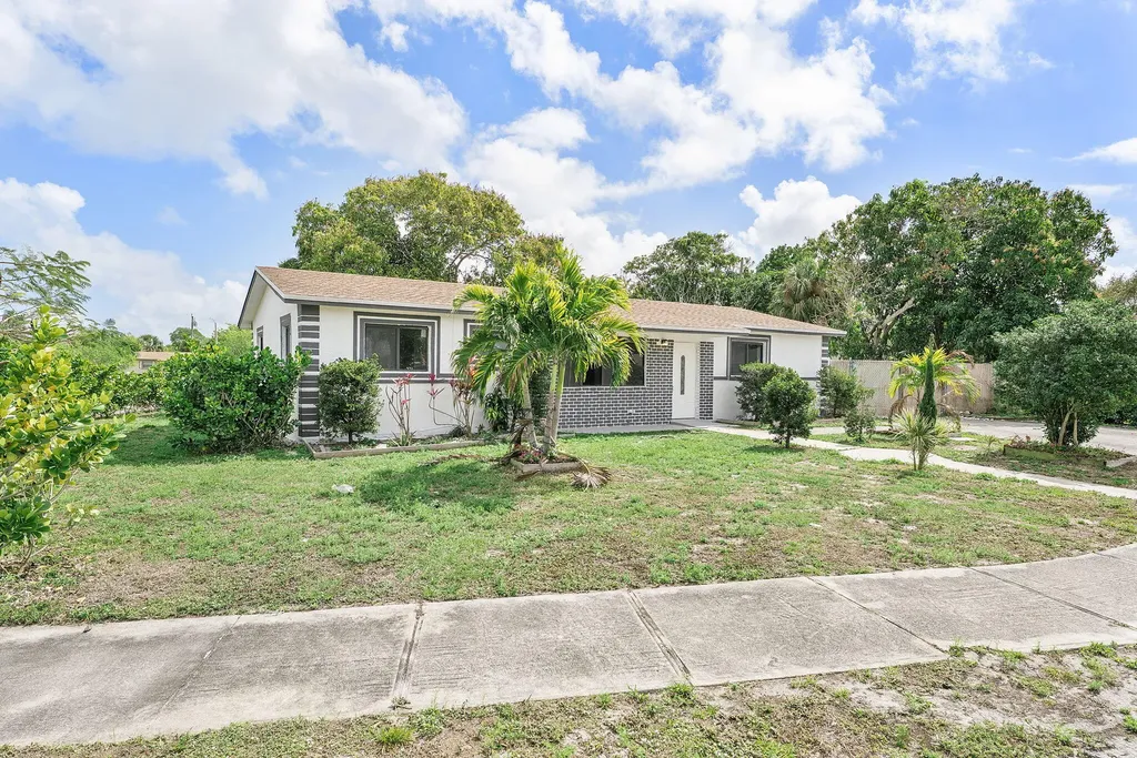534 NW 3rd Terrace Deerfield Beach FL 33441