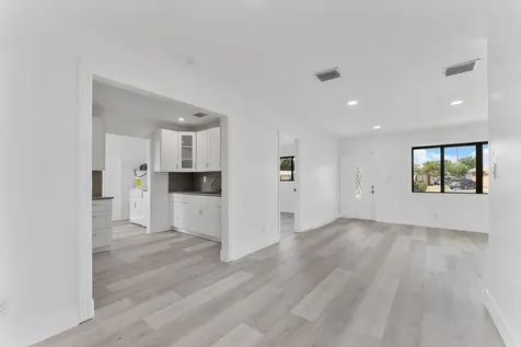 534 NW 3rd Terrace Deerfield Beach FL 33441