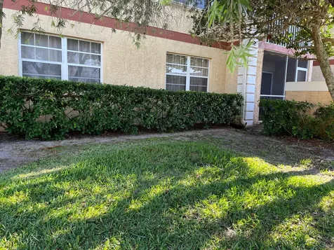 1533 SE Royal Green Circle Port Saint Lucie FL 34952