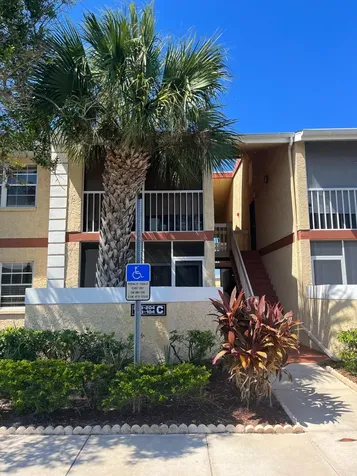 1533 SE Royal Green Circle Port Saint Lucie FL 34952