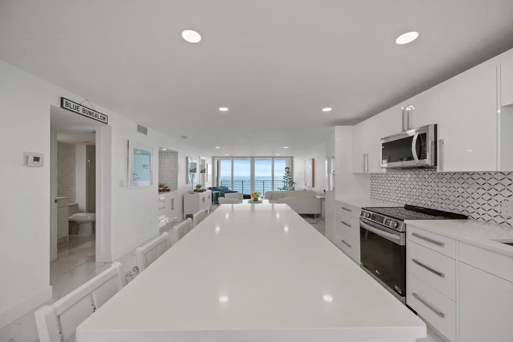 900 Ocean Drive Juno Beach FL 33408