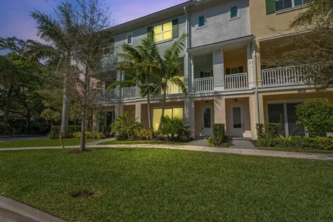 5393 Sagan Lane Palm Beach Gardens FL 33418