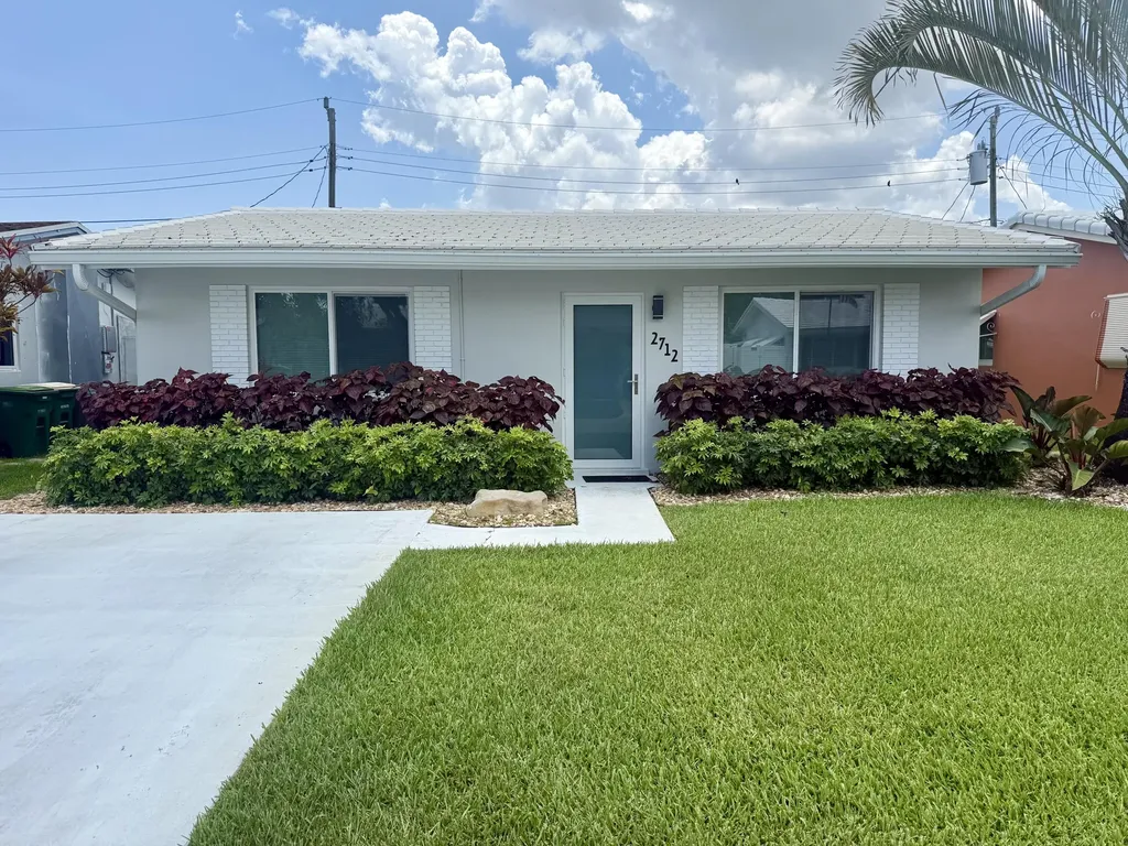 2712 Nw 52nd Court Tamarac FL 33309