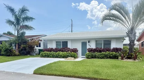 2712 Nw 52nd Court Tamarac FL 33309