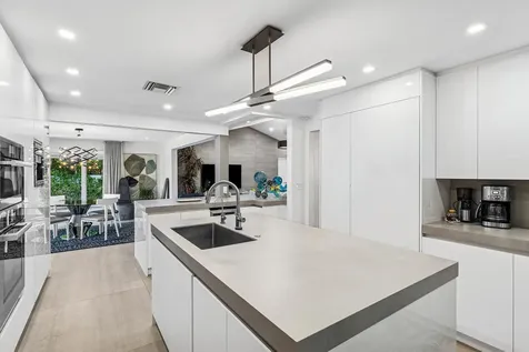 820 N Atlantic Drive Lantana FL 33462