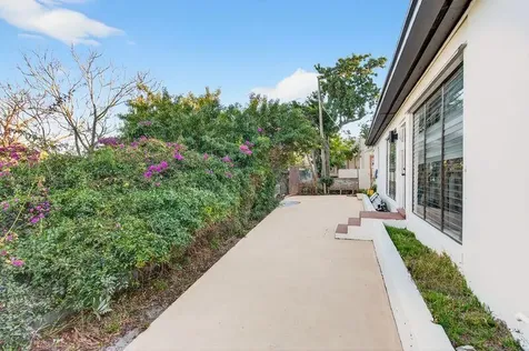 3830 Eastview Avenue West Palm Beach FL 33407