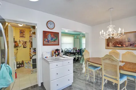 2702 Knight Lane Delray Beach FL 33445