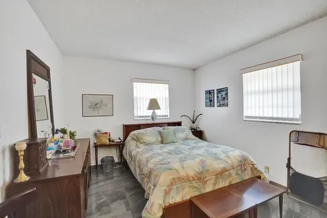 2702 Knight Lane Delray Beach FL 33445