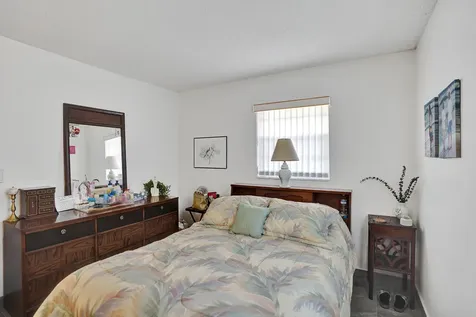 2702 Knight Lane Delray Beach FL 33445