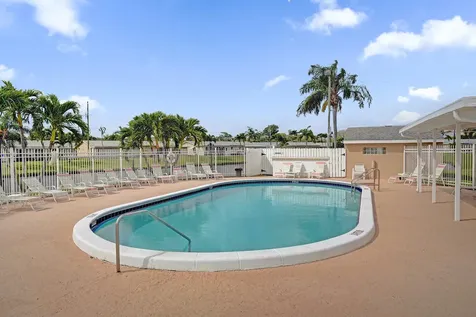 2702 Knight Lane Delray Beach FL 33445