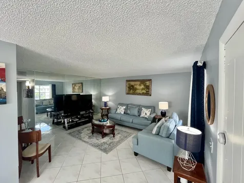 897 Flanders Delray Beach FL 33484