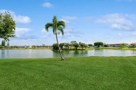 118 Somerset F West Palm Beach FL 33417